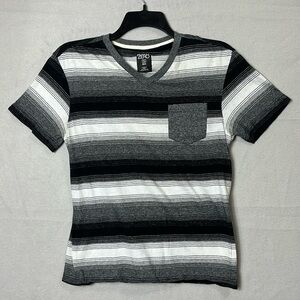 Point Zero Mens Short Sleeve TShirt Size Small Black White‎ Striped
